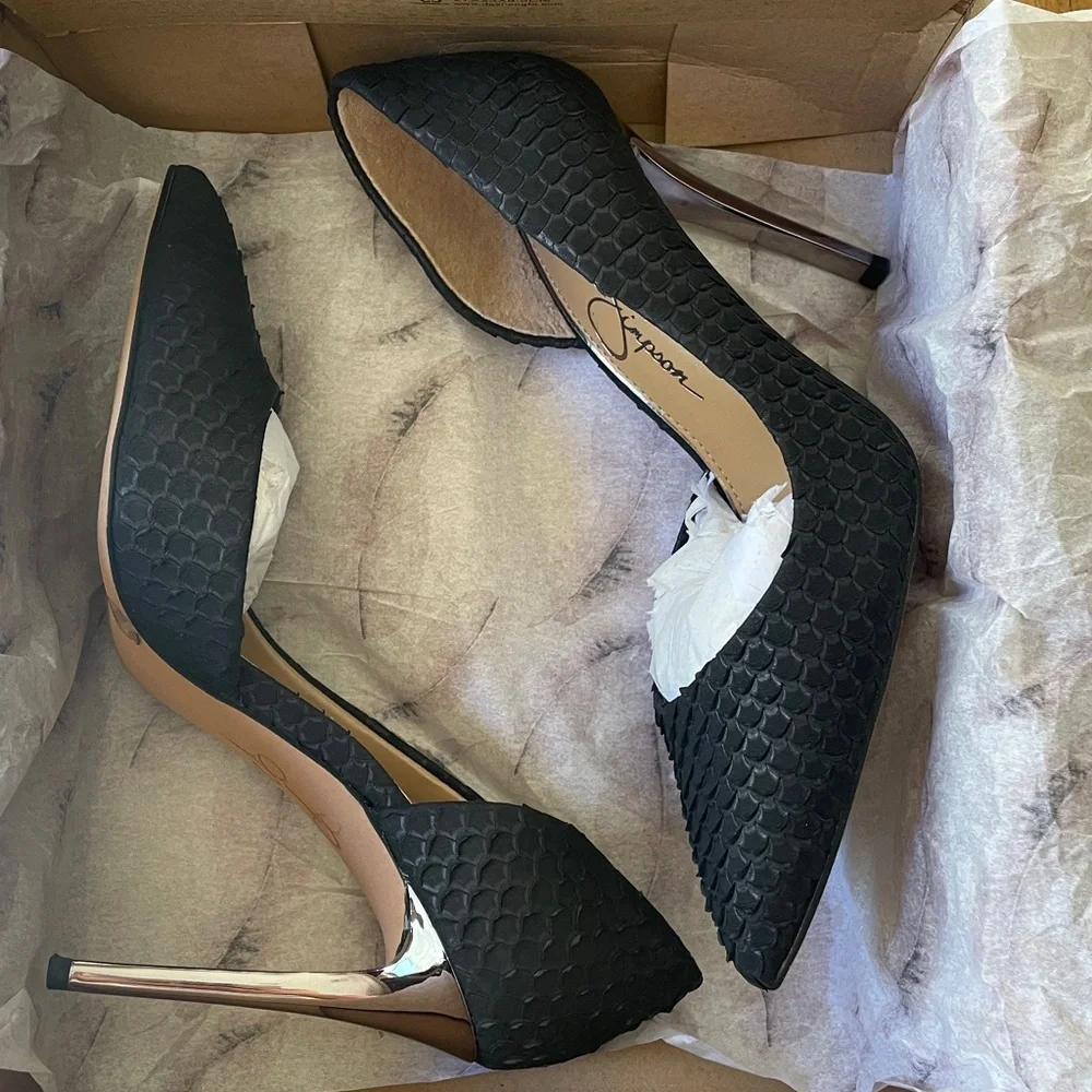 Jessica Simpson size color